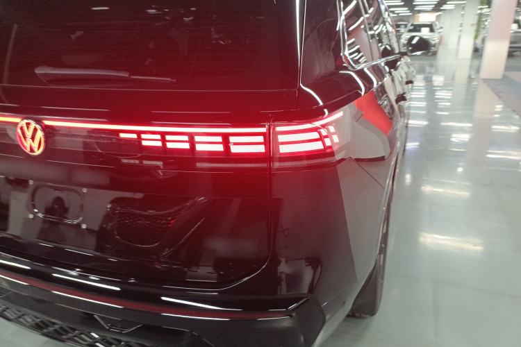 Used Volkswagen Teramont 2025 Tiguan Pro 450TSI 4Motion Crosswind Edition