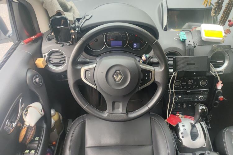 Used Renault Koleos 2014 2.5L 4x4 Comfort Edition Steering Wheel