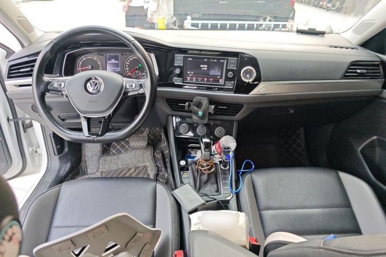 Used Volkswagen Sagitar 2019 280TSI DSG Comfort Version China VI Standard Center Console