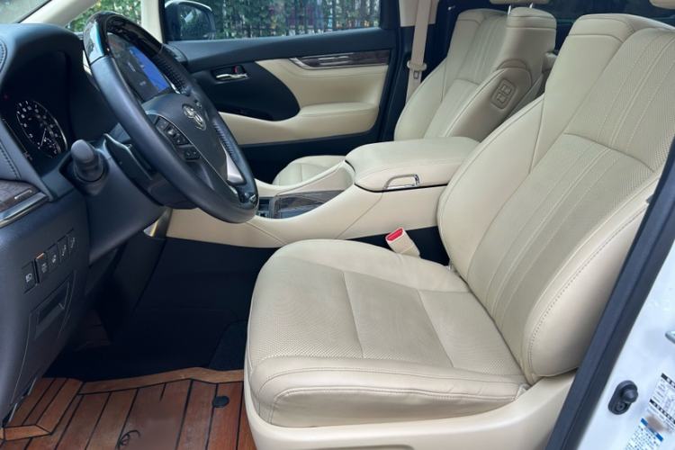 Used Toyota Alphard 2021 Dual-Motor 2.5L Premium Edition