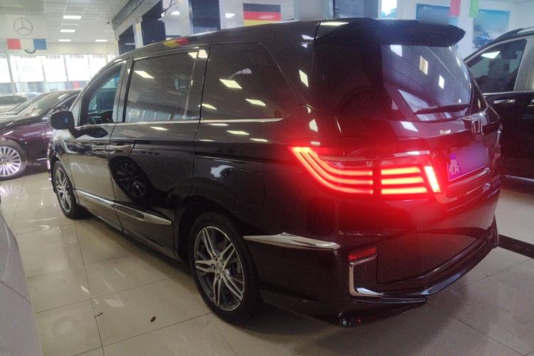 Used Honda Elysion 2019 2.0L Hybrid Luxury Edition