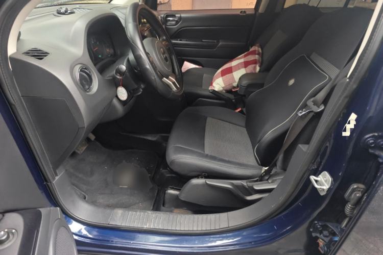 Used Jeep Compass 2013 2.4L four-wheel-drive sport version