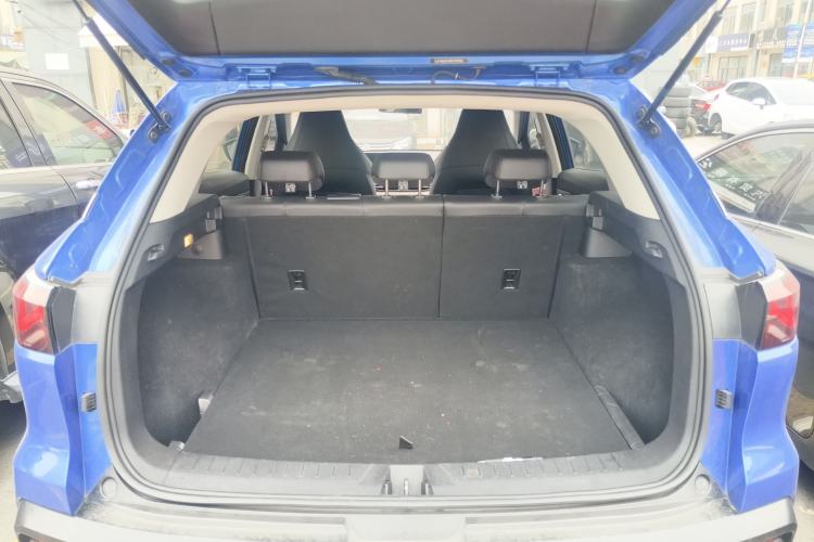 Used SOL QX 2021 300T DCT Prestige Smart Connectivity Version Trunk