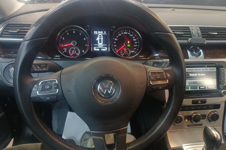 Used Volkswagen Magotan (Import) 2012 Travel Edition 2.0 TSI Luxury Version
