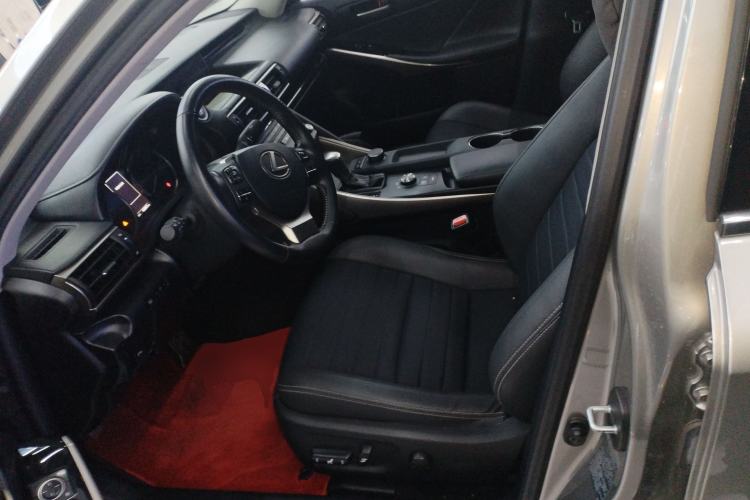 Used Lexus IS 2017 300 Leading Edition
