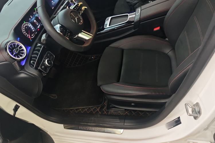 Used Mercedes-Benz A-Class 2025 A 200 L Fashion Model Left Front Seat