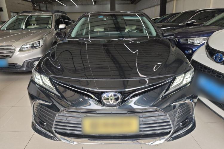 Used Toyota Camry 2023 2.0G Luxury Edition
