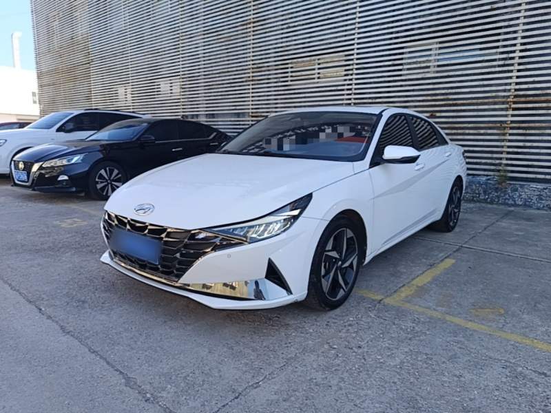 Used Hyundai Elantra 2022 1.5L CVT LUX Prestige Edition — 1