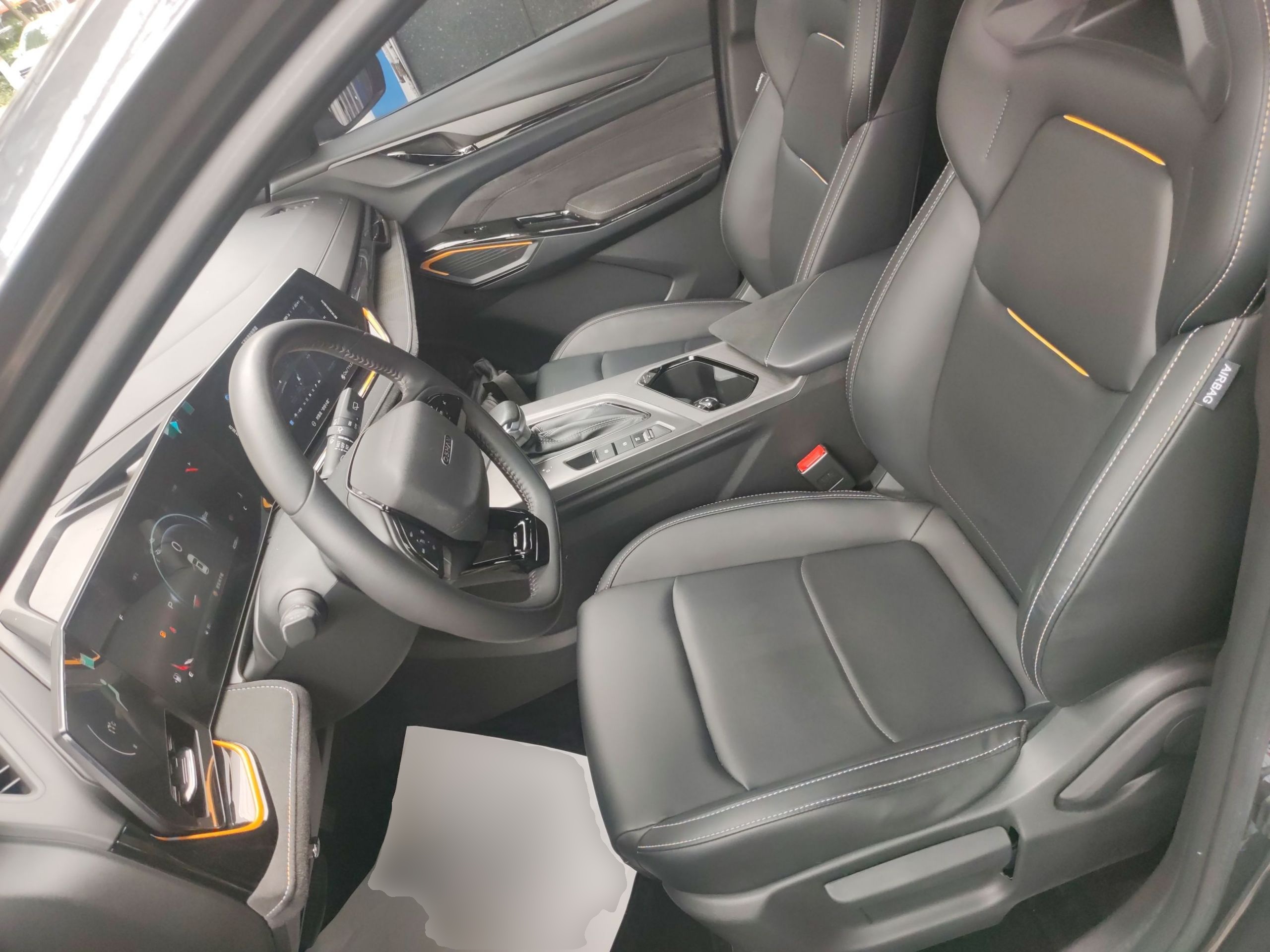 Переднее сиденье в автомобиле