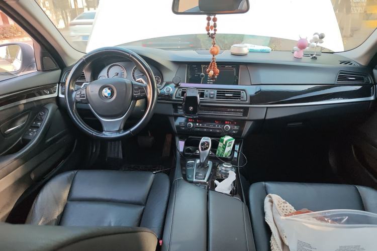 Used BMW 5 Series 2011 535Li Leading Model