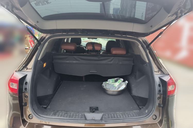 Used Zotye T600 2015 2.0T DCT Prestige Edition Trunk