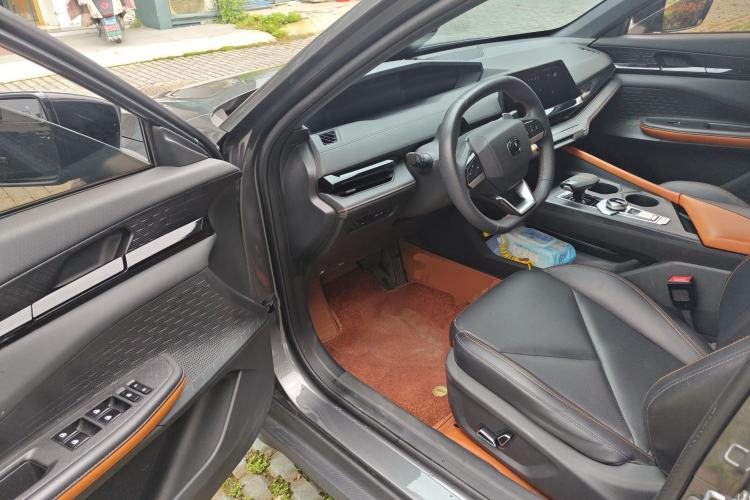 Used CHANGAN UNI-V 2022 1.5T Prestige Version Driver Seat