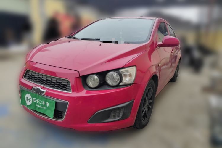 Used Chevrolet Aveo Sonic 2011 Sedan 1.4L MT SL