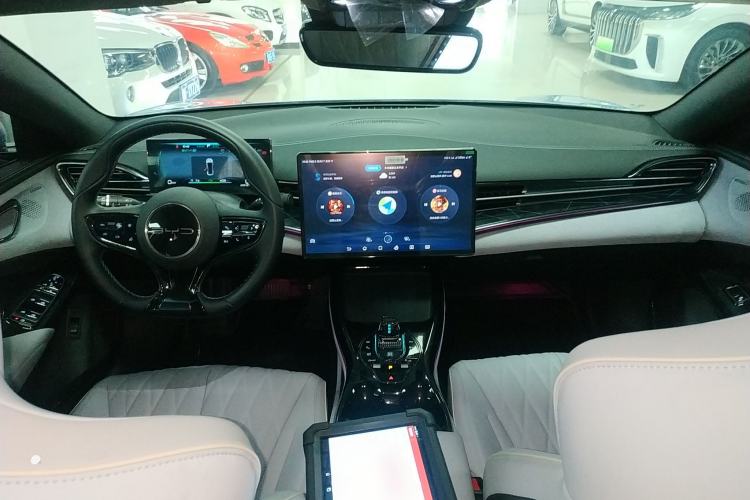 Used BYD Seal 2022 550 km Standard Range Rear-Wheel Drive Prestige Version
