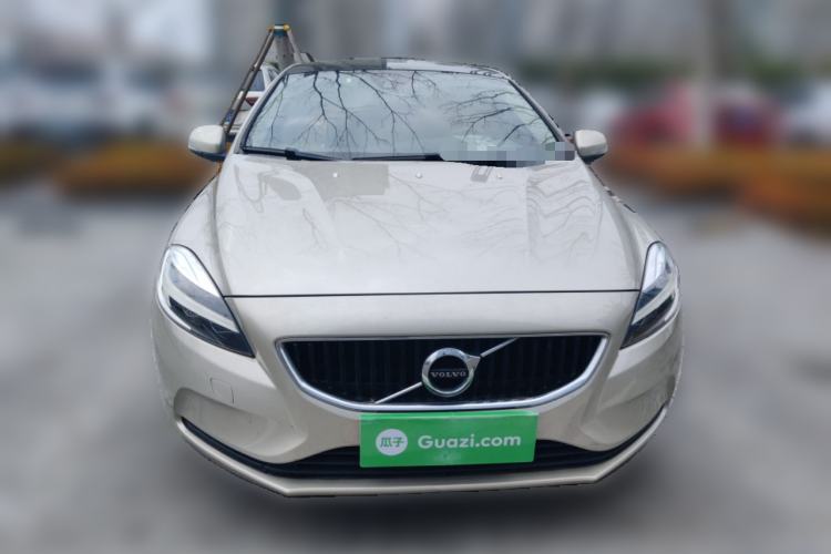 Used Volvo V40 2017 T3 Zhiyi Edition
