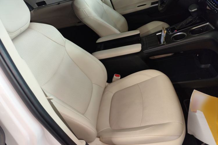 Used Toyota Sienna 2024 2.5L Hybrid Four-Wheel Drive Prestige Edition
