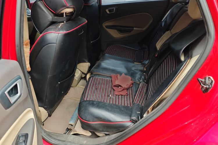 Used Ford Fiesta 2011 Hatchback 1.5L Automatic Fashion Edition
