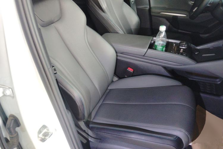 Used BYD Qin L 2025 DM-i Smart Drive 120KM Leading Model Right Front Seat