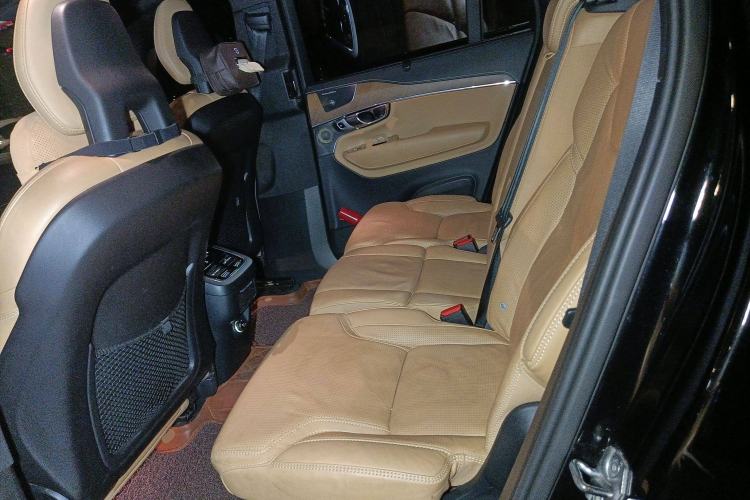 Used Volvo XC90 2017 T6 Prestige 7-Seater Left Rear Seat