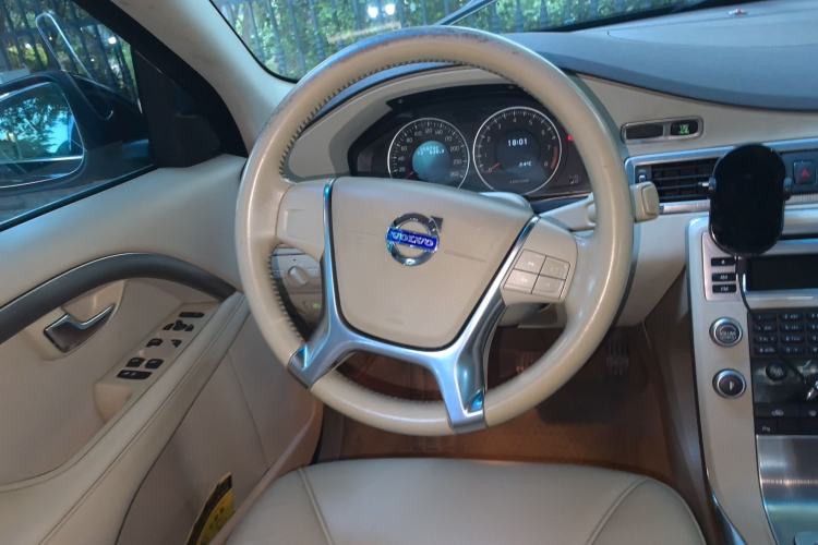 Used Volvo S80L 2011 2.0T ZhiShang Version