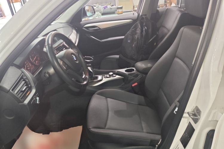 Used BMW X1 2014 sDrive18i Leading Model
