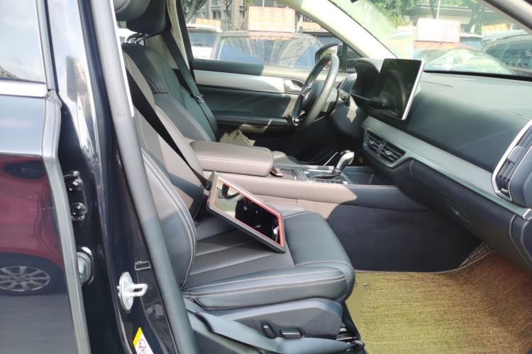 Used BYD Tang 2018 2.0T Automatic Smart Connect Prestige 7-Seater China V Standard Right Front Seat