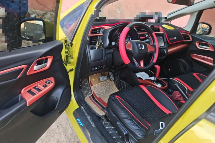 Used Honda Fit 2016 1.5L LXS CVT Comfort Sunroof Version
