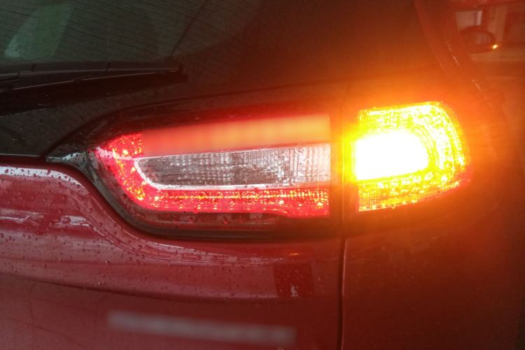 Used Jeep Cherokee 2017 2.0L Superior Edition Exterior 3