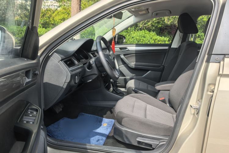 Used Volkswagen Bora 2018 1.5L Automatic Fashion Model Interior 1