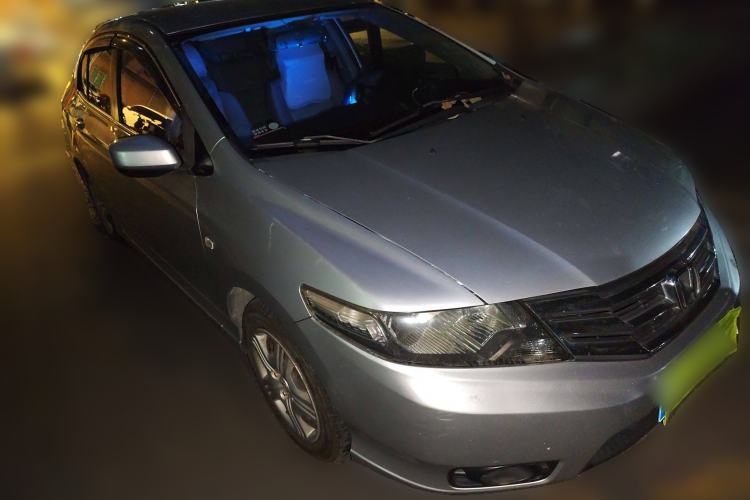 Used Honda City Classic 2012 1.5L manual Comfort version
