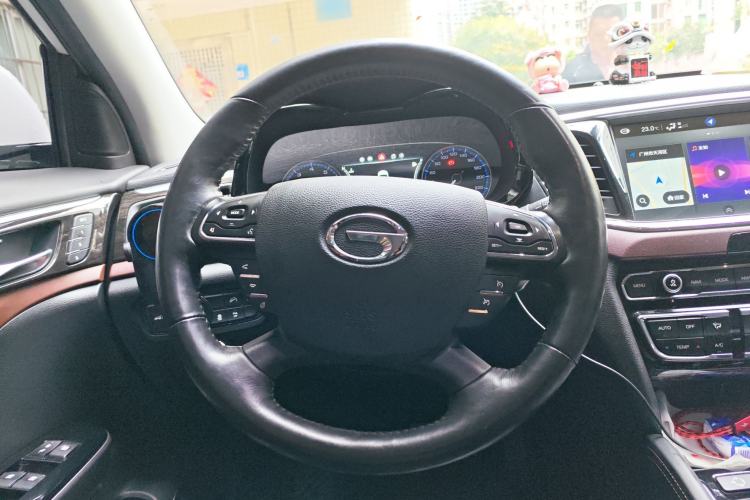 Used GAC Trumpchi GS8 2017 320T Two-Wheel Drive Luxury Smart Connectivity Version (7 Seats)