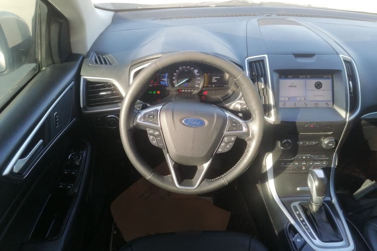 Used Ford Edge 2017 EcoBoost 245 Two-Wheel-Drive Sporty 7-Seater
