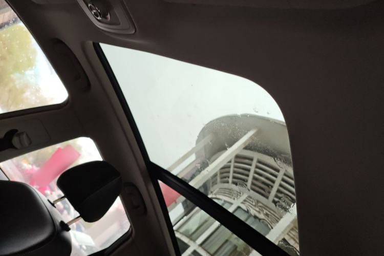 Used Roewe RX5 2020 20T Automatic 4G Connect Superior Flagship Edition Headliner