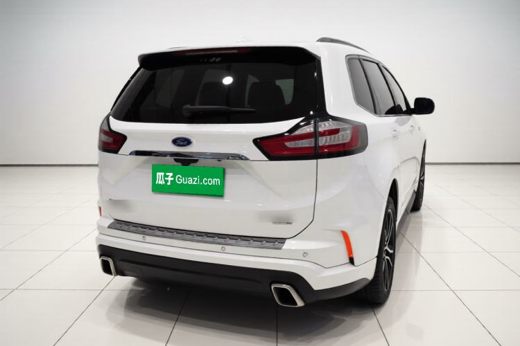 Used Ford Edge 2020 EcoBoost 245 Two-Wheel Drive Titanium 7-Seater Rear Right 45 Deg