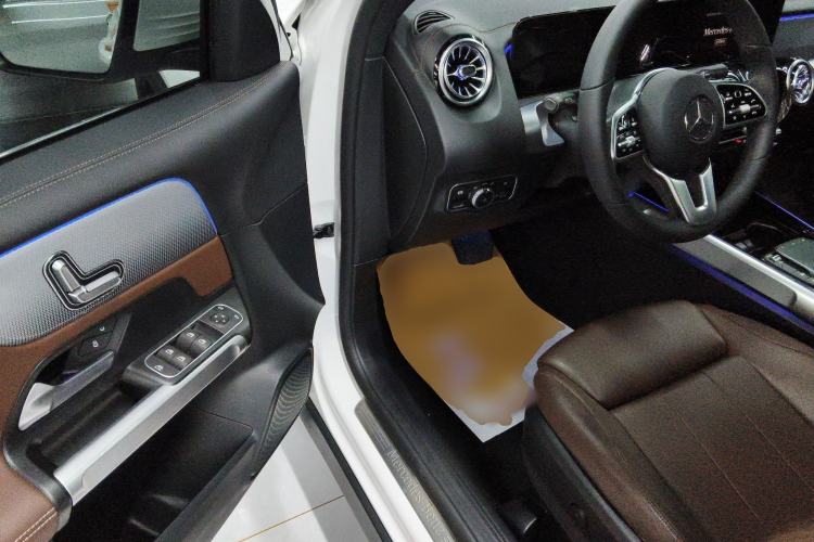 Used Mercedes-Benz GLB 2023 Refreshed GLB 200 Dynamic Edition Driver Seat