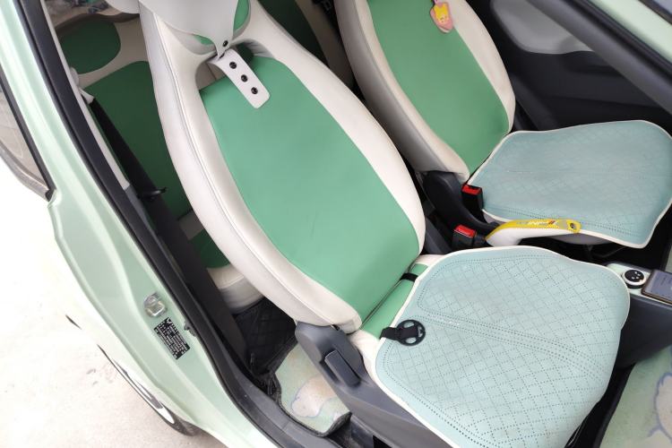 Used Wuling Hongguang MINIEV 2021 Macaron Sandwich Model 120 km Lithium Iron Phosphate