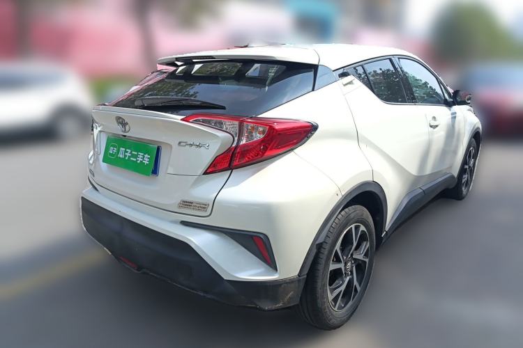 Used Toyota C-HR 2018 2.0L Leading with Sunroof China VI Standard Rear Right 45 Deg