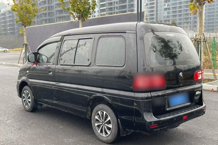 Used FORTHING Lingzhi 2022 M5 1.6L Practical 7-Seater