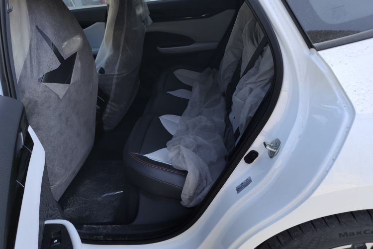 Used Changan UNI-V iDD 2024 Blue Whale Smart Electric iDD 136km Luxury Model