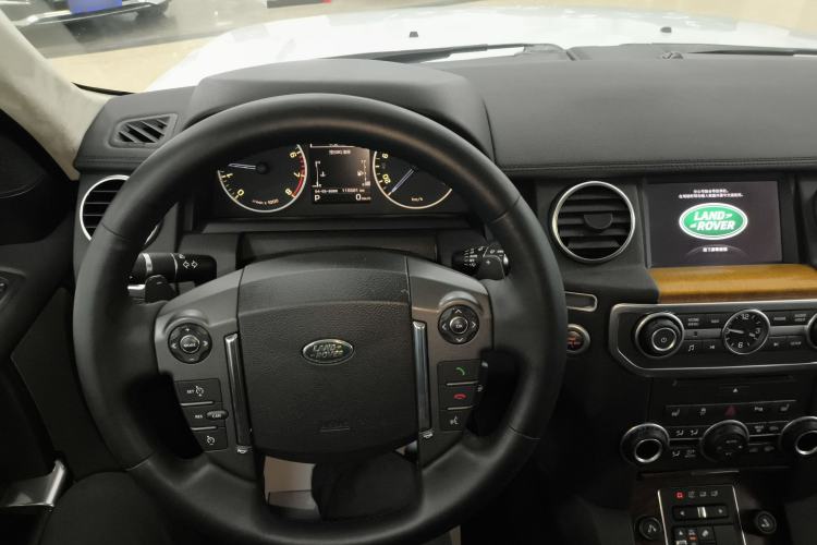 Used Land Rover Discovery 2016 3.0 SC Obsidian Black Heritage Edition HSE