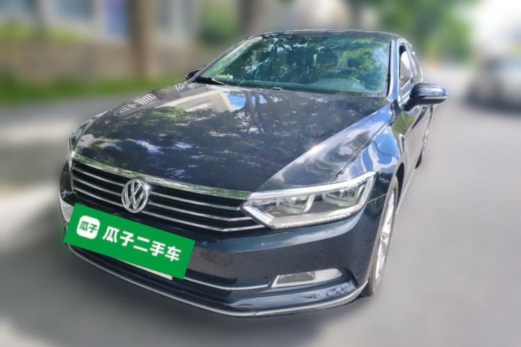 Used Volkswagen Magotan 2019 330TSI DSG Luxury Version China VI Standard Guazi used car, China used car export, Used car for sale, Used cars, Cheapest cars for sale