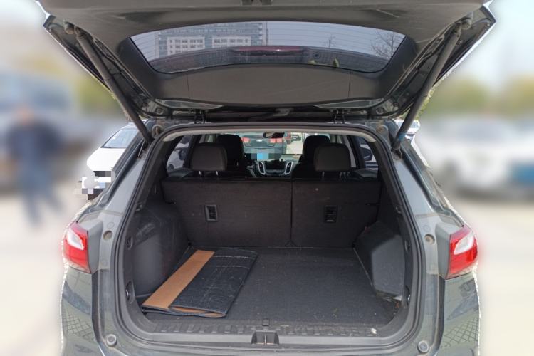 Used Chevrolet Equinox 2019 535T Automatic YuJie Edition China VI Trunk