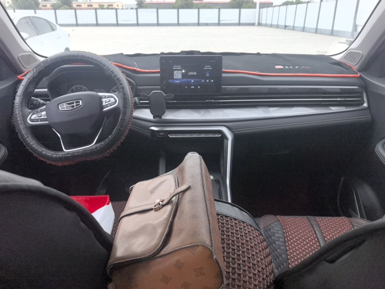Geely Auto Vision X6 2021 PRO 1.4T Manual Luxury Model - Premium — снимка 9