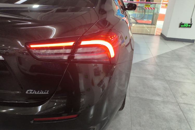 Used Maserati Ghibli 2021 2.0T Sharp Edition
