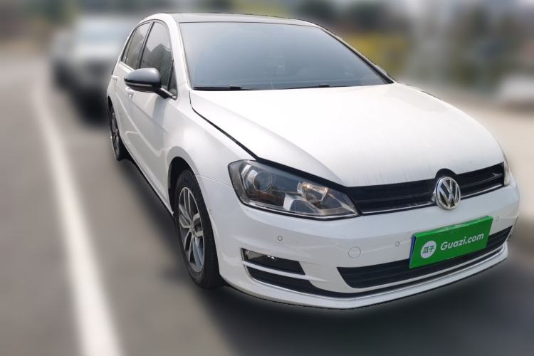 Used Volkswagen Golf 2017 230TSI Automatic Luxury Million-Vehicle Commemorative Edition Front Right 45 Deg