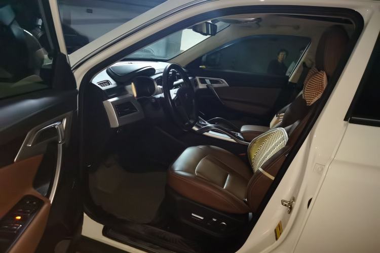 Used Geely Auto Emgrand X7 Sport 2016 1.8TD Automatic All-Wheel-Drive ZhiZun Edition