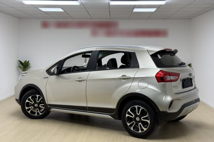 Used Geely Auto Vision X3 2019 Upgraded Model 1.5L Manual Luxury Version