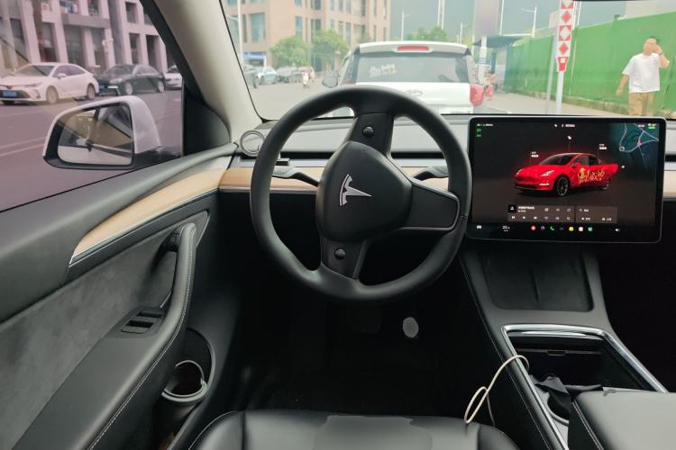 Used Tesla Model Y 2022 Rear-Wheel-Drive Version