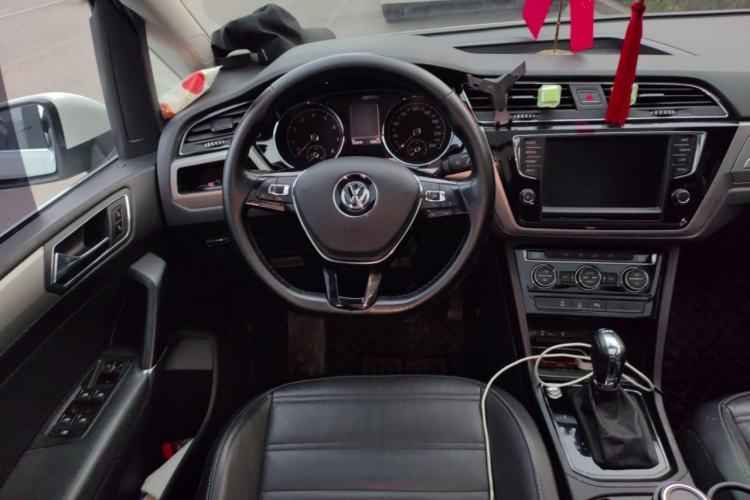 Used Volkswagen Touran 2018 Volkswagen Touran L 280TSI DSG Boundary Edition 7 Seats China V Emission Standard