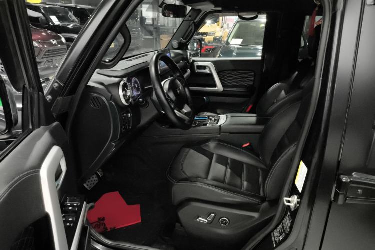 Used BAIC Off-Road BJ40 2024 2.0D Blade Hero Glory Edition
